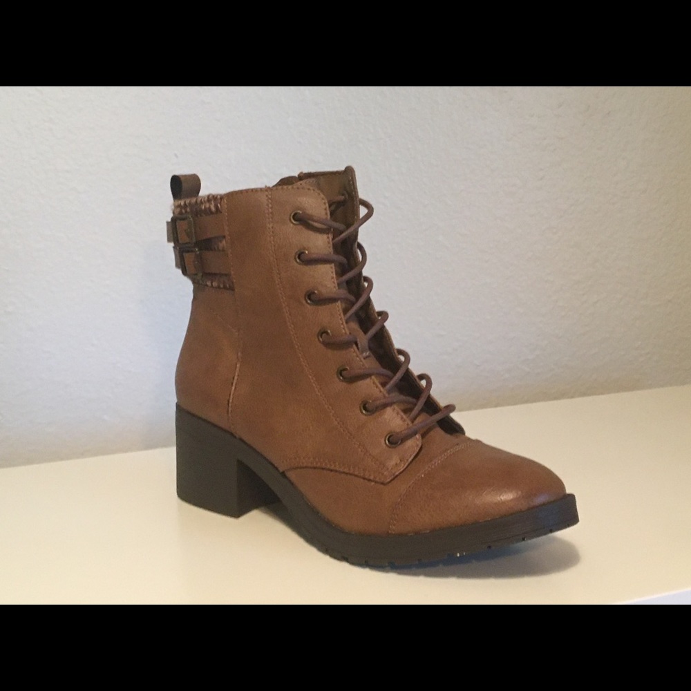 Women’s Round Toe Heeled Ankle Boots